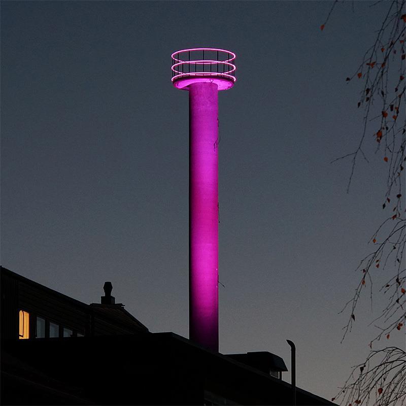 Projekt, Fasadbelysning / släpljus: NBF-tornet i Luleå, Rosa bandet-veckan. Ringar av LED Neon