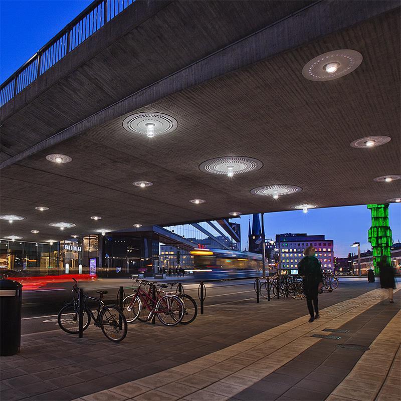Projekt, Brobelysning: Effektfull belysning under Malmskillnadsbron