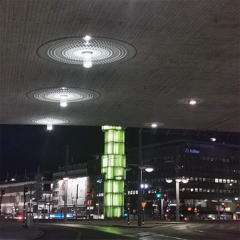 Malmskillnadsbron med ny belysning av armaturen Super från Flux / Rovasi.